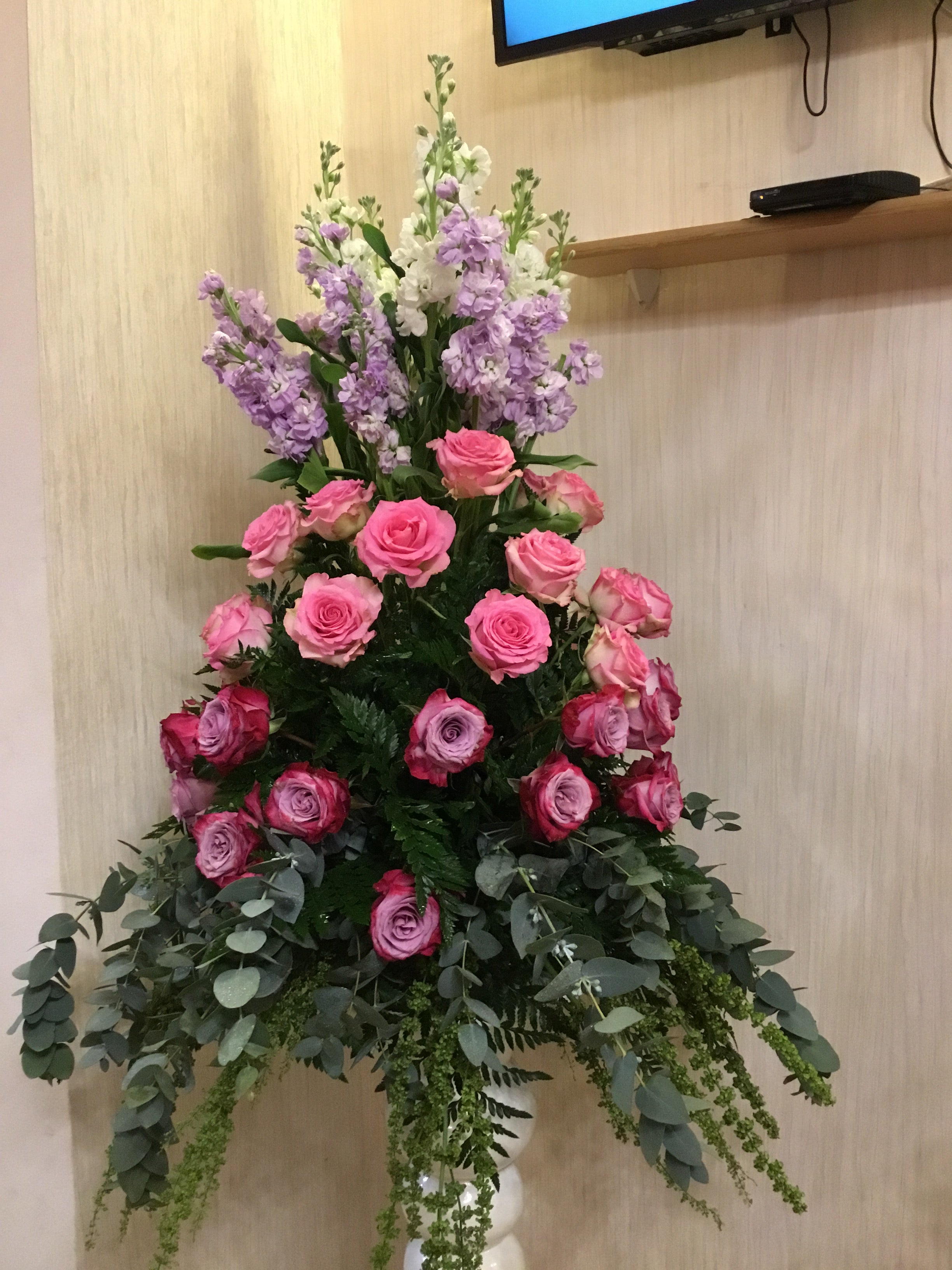Pedestal pink
